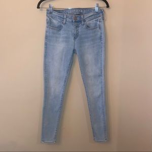American Eagle Light Wash Stretch Jegging Jeans